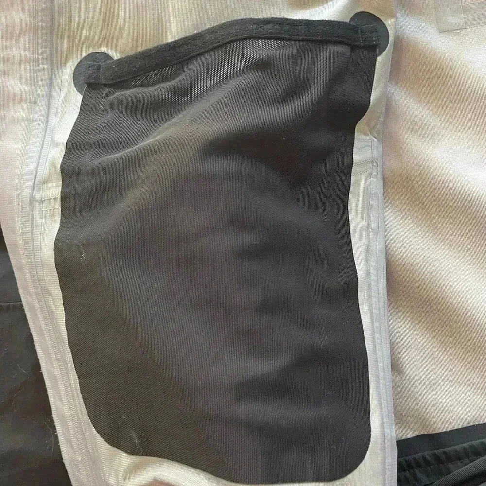 Patagonia medic jacket red and black goretex - Picture 7 of 16